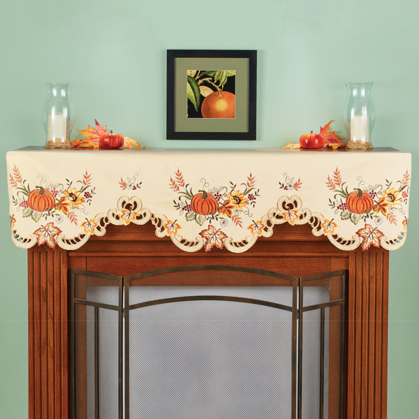 The Holiday Aisle® Belcourt Floral Pointed 18.25'' W Window Valance in